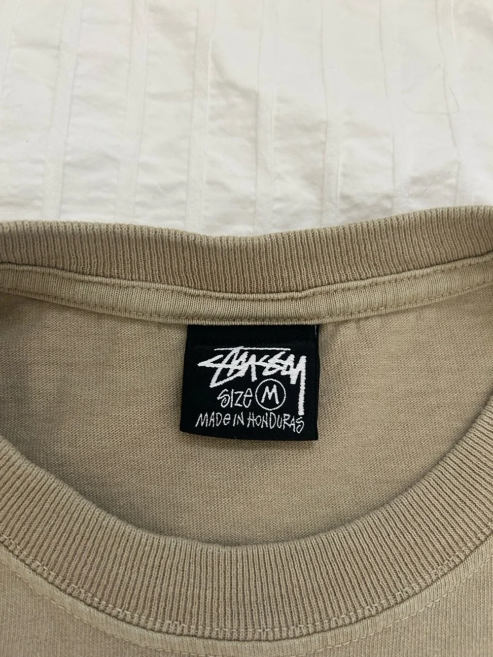 Size Medium Stussy Beige Tee - Picture 3 of 5